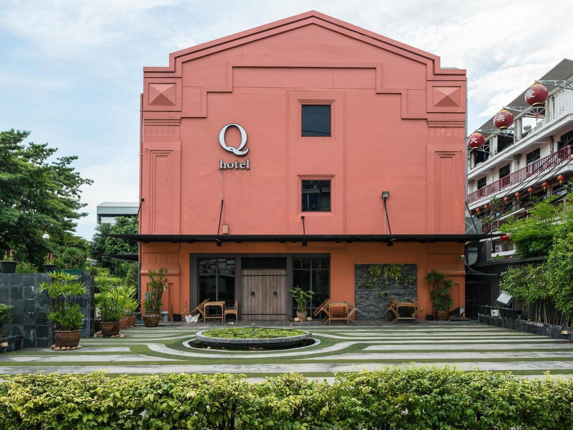 Q Hotel Bangkok Exterior photo